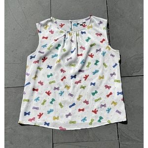 Tahari‎ White Bow Print Satin Shell Sz Medium